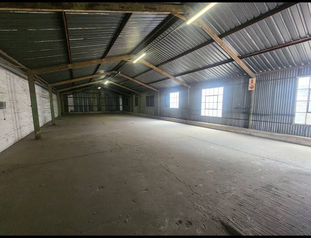 264M² WAREHOUSE TO LET IN WADEVILLE